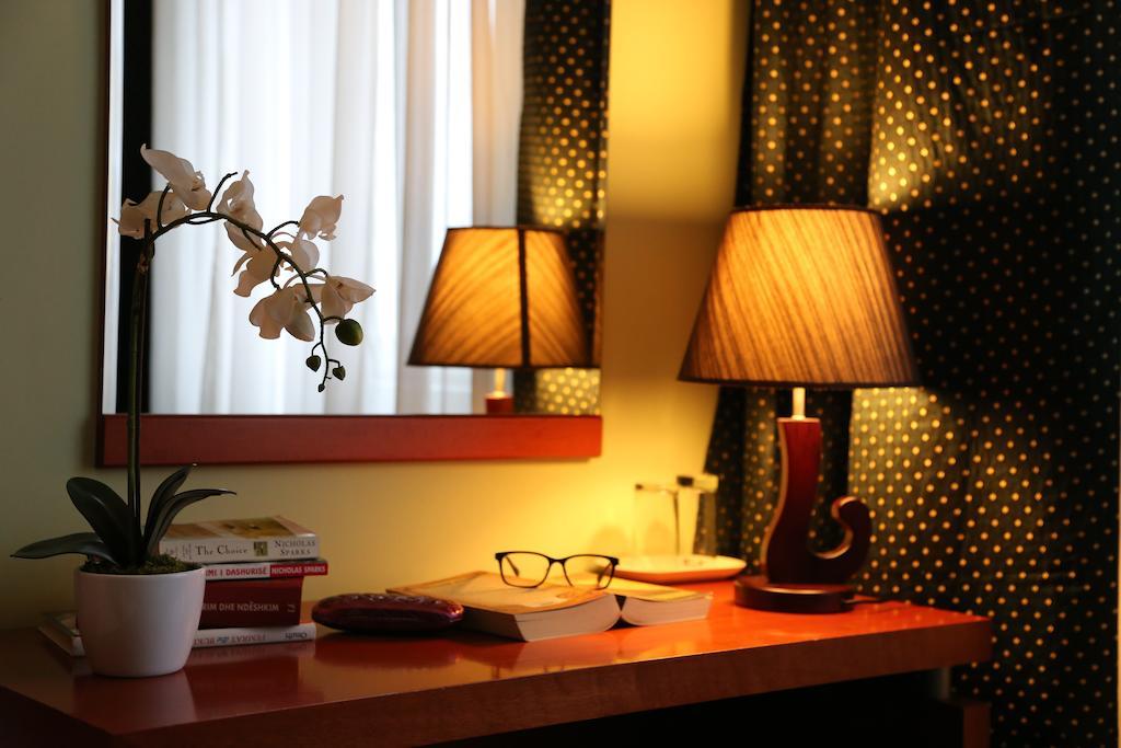 Hotel Apollonia Pristina Chambre photo