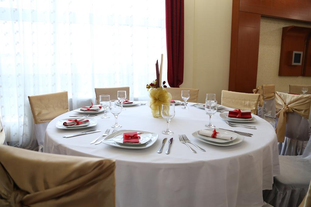 Hotel Apollonia Pristina Extérieur photo